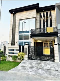 5 Marla House For Rent In Dha Phase 5 D Block Near To Park