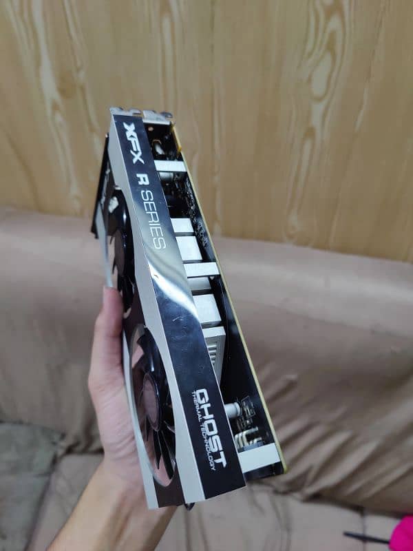 Amd R7 260x 2gb gddr5 graphic card XFX dual fan edition 3
