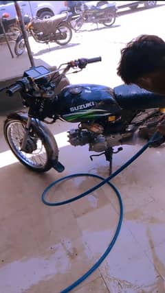 Suzuki 110