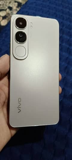 vivo y 200 silver