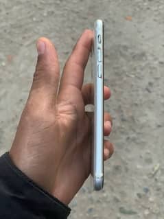IPhone SE 20 water pack sale exchange possible offer