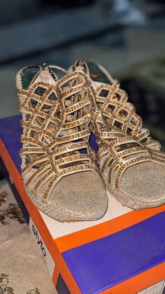 Brandnew sandals for girls! "Size : 39"