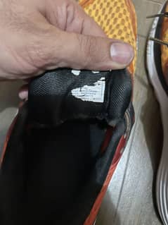 Saucony 42/8 Size