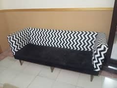 3 seater sofa plus 2 cution for sitting