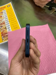iPhone 13{JV}