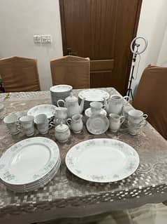 MADE IN CHINA DINNER SET