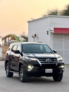 Toyota Fortuner Sigma 2021. . . 03057246003