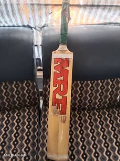 cricket kit in resonable batting plus keeping