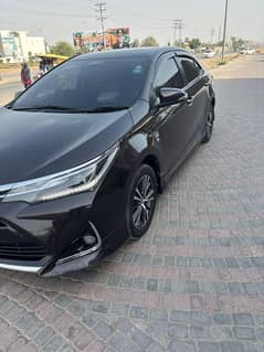 Toyota Altis Grandi 2018