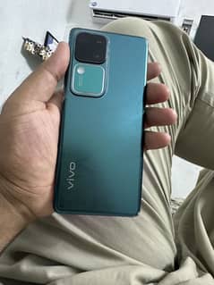 V30 5G with charger only PTA Approved