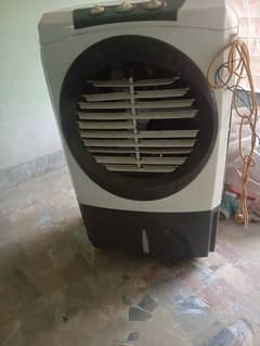 AC / DC solar AIR cooler
