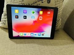 Apple iPad Air 16 GB, Space Gray, 100% Battery Health