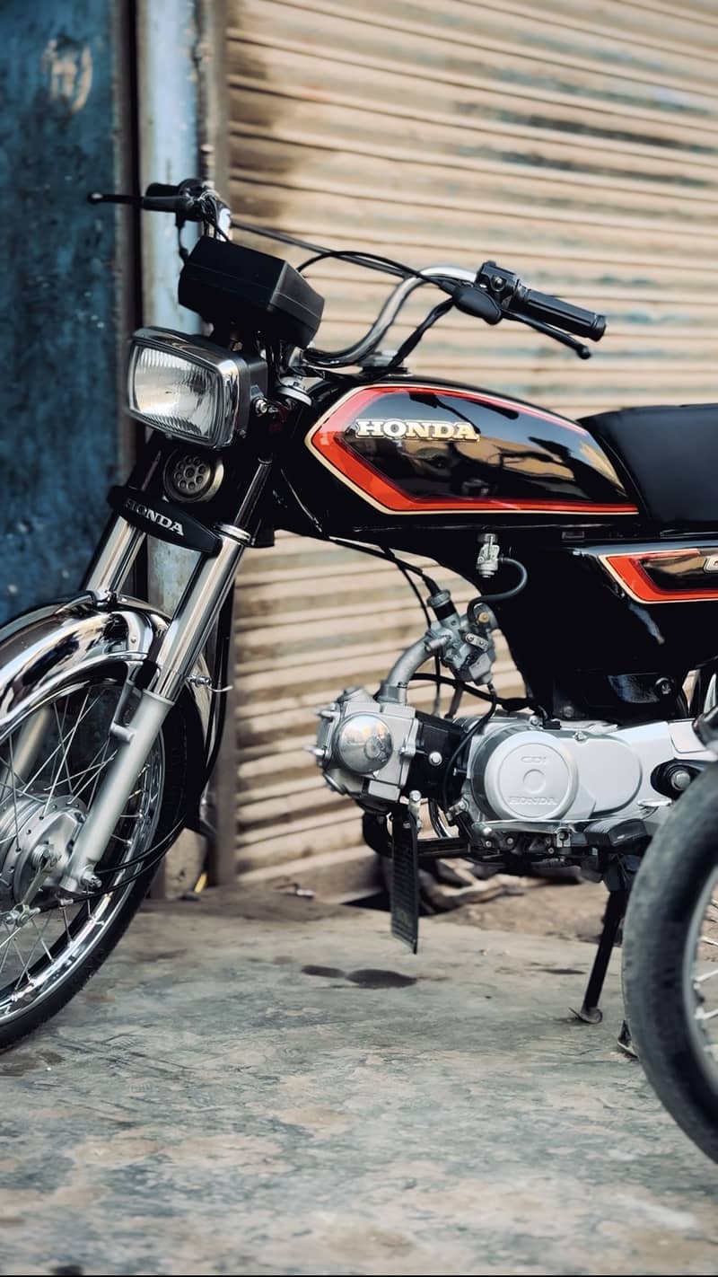 Cd 70 1987 model 0