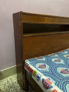 2 single beds