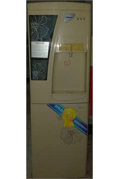 Nikai Hot and Cold Water Dispenser with refrigerator