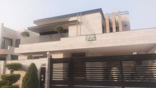 1 kanal house for rent in dha phase 6 hot location