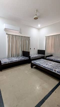 girls hostel in johar Town near Allah hu, KIPS,STAR,NOA,Behria,Dankash