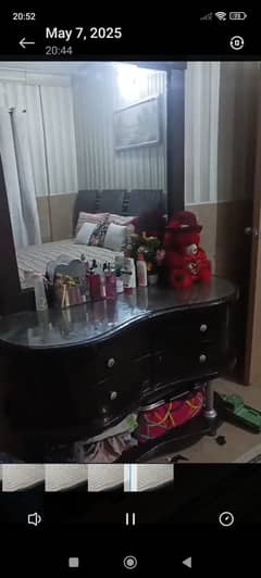 Bedroom set akhrot wood with out mattress