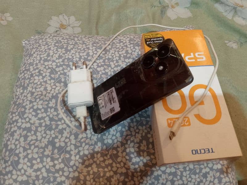 Tecno spark go 2024 like box pack 4