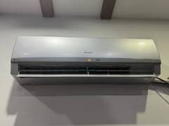 Gree inverter Ac 1.5 ton for sale