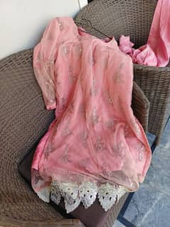 4 dress are for sake in throwaway price