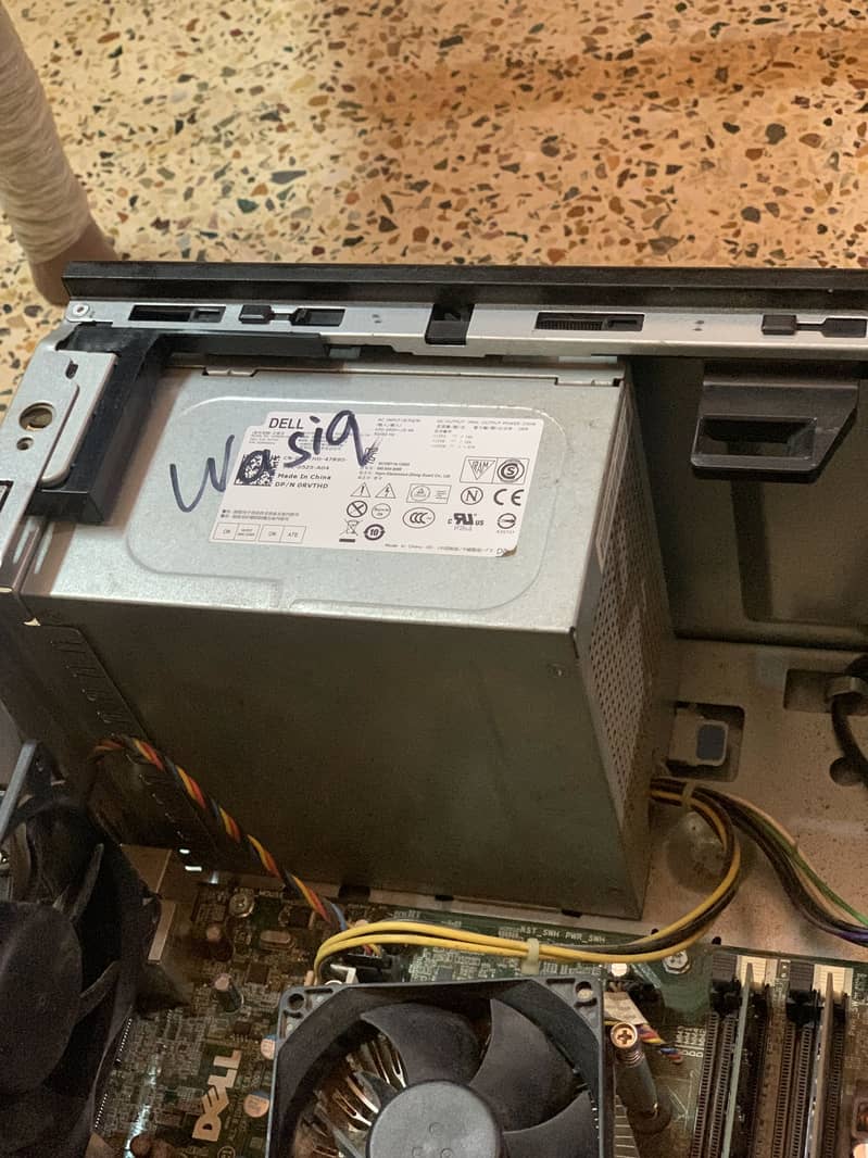 Core i5 4th gen with amd 2gb Graphics Card gddr 5 3
