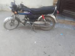 My bike seal good condition ma ha samoth drive and good sound