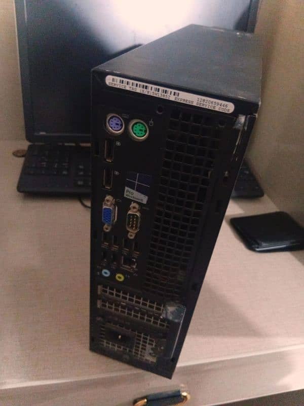 6 Set available with mouse keyboard and monitor 1