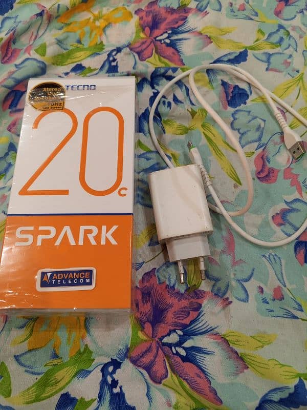 techno spark 20c 4/128 GB 1