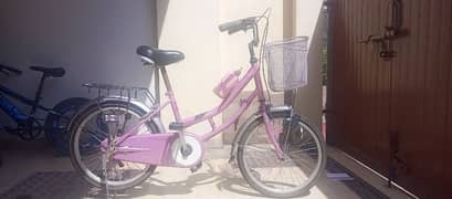 girls cycle for sale and 1 boy cycle