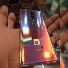 ONEPLUS 8    8+4 ram 128rom