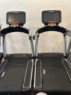 Life Fitness Discovery SE 95T Treadmill || Commercial Treadmills