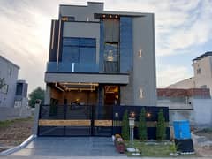 Prime Location 5 Marla House In Citi Housing Society For Sale