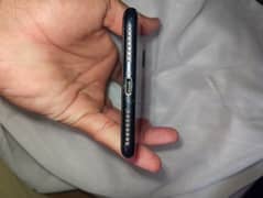 Black colour: Condition 10/9: Battery Change and health 100%: