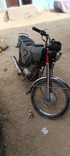 UD-125