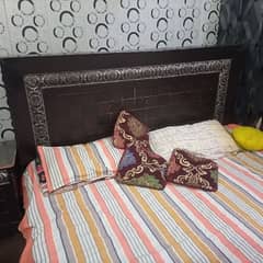A Bed along with two sides table urgent sale