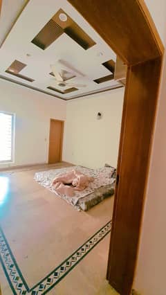 10 MARLA UPPER PORTION FOR RENT WITH GAS