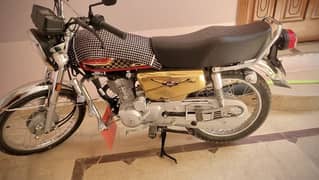 Honda Cg 125s With Scurty-Systm Excelent Condition Contact:03349118110