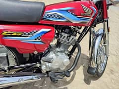 bike 10/10 ha koi masla ni ha phone#03029815428