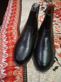 Service Shoes