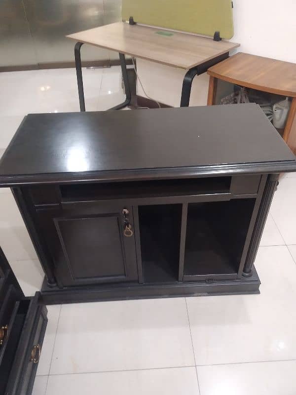 office table with side table 1