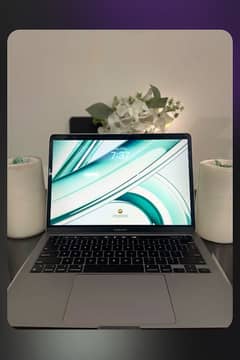 MacBook Pro M2 With Box