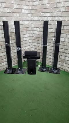 LG Home Theatre System LHD657