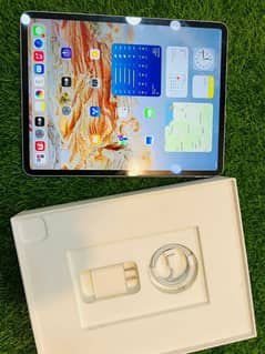 iPad pro model 2020 4th Gen 128gb with full box for sale me no repair