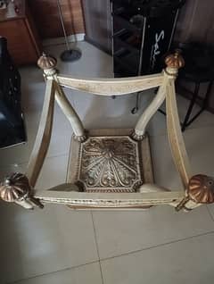 dining table with sheesha