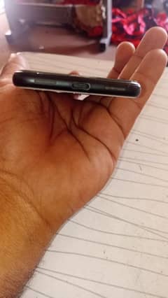 google pixal4 puone 4gb 64gb achi battery timing good phone