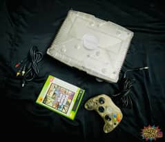 OG XBOX Crystal Limited Edition RARE .