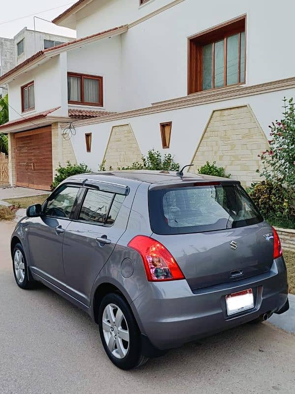 Suzuki Swift Automatic Model 2017 Navigation 1