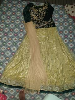 One lahnga kurti ornge clr j. j brand ,only 1 hour usd, 10/10 condition
