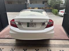 Honda civic full option Jusl like new car